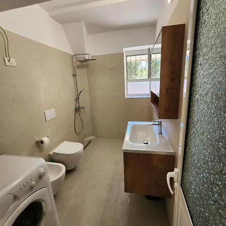Manu Apartment